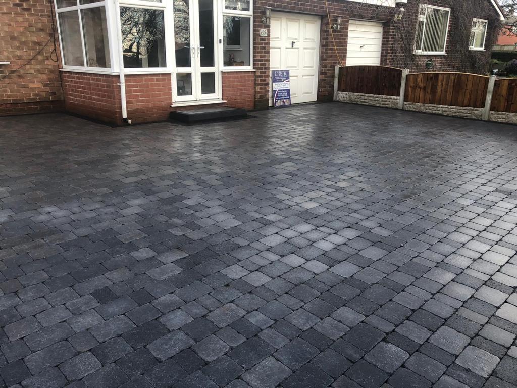 https://www.ckdriveways.com/wp-content/uploads/2020/02/1D09789C-74CE-4ED7-A069-F6BD5B340FC1.jpeg