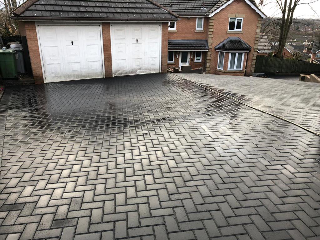 https://www.ckdriveways.com/wp-content/uploads/2021/03/E67EE90D-3830-489B-BD74-ACAC86BC3733.jpeg