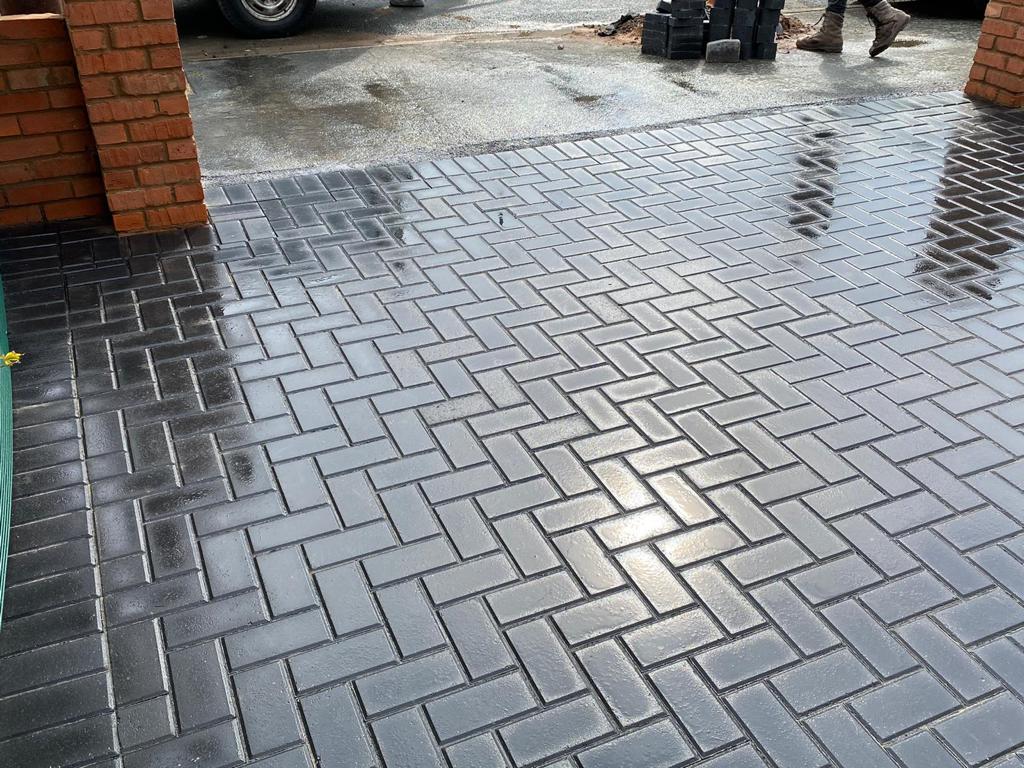 https://www.ckdriveways.com/wp-content/uploads/2021/05/6AB4600B-800F-49BD-93F1-29DECE132DF4.jpeg