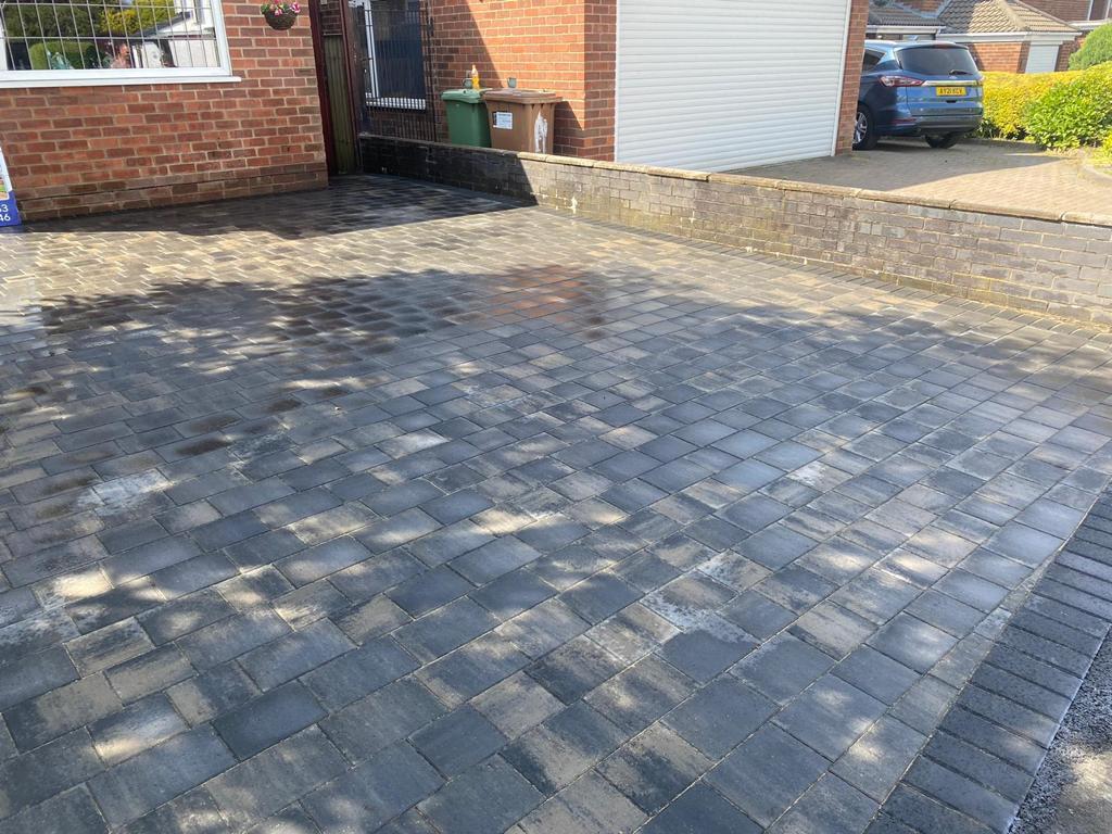 https://www.ckdriveways.com/wp-content/uploads/2021/06/6AD1375A-4DE4-4E5D-9013-365D1AD711B6.jpeg