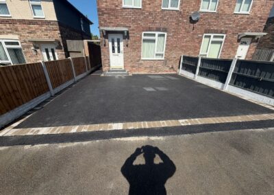 Tarmac driveway in Huyton